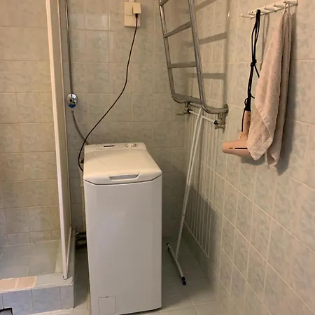 Bright Two-room In Raksila, Free Parking 아파트