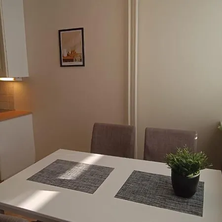 Bright Two-room In Raksila, Free Parking 오울루